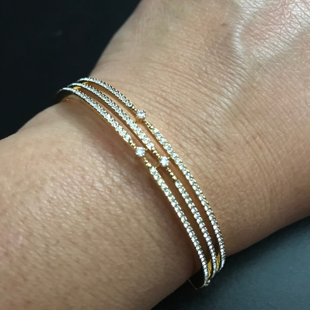 NWOT - NADRI bracelet